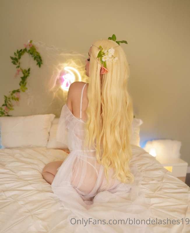 blondelashes19 image #10