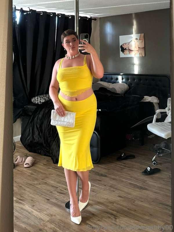 Going to get steak but I’m the real meal 😘