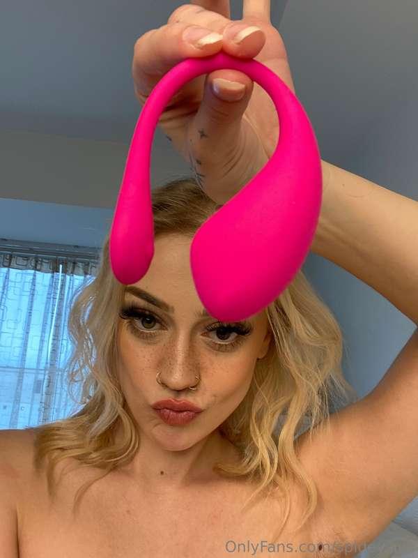 Just putting it out there that I have a vibrator you can con..