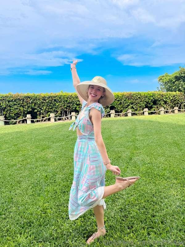 Do you like my vacation sundress? 🥰☀️ What if I told you tha..