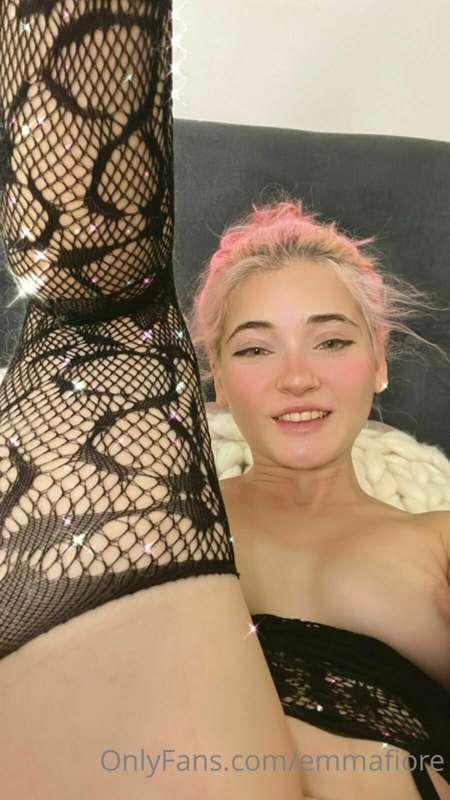 😈
