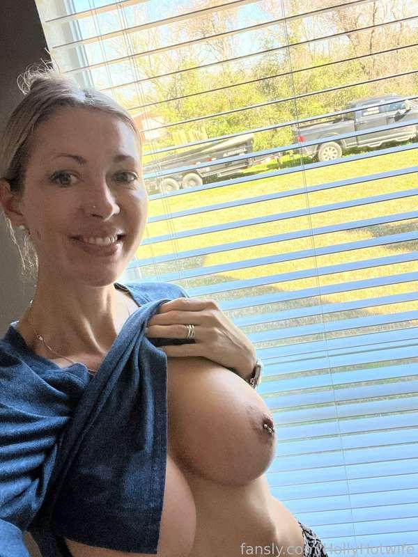 hollyhotwife image #0