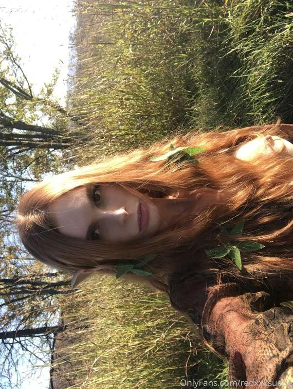 A few more elf pics~🧚🏻‍♀️ do u like my outdoor content? Let ..