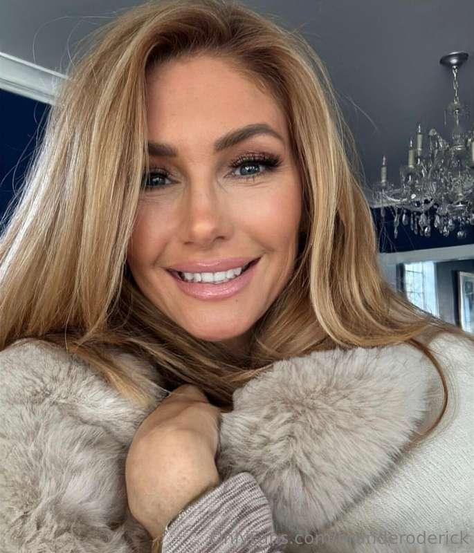 are you up right now? 🥰