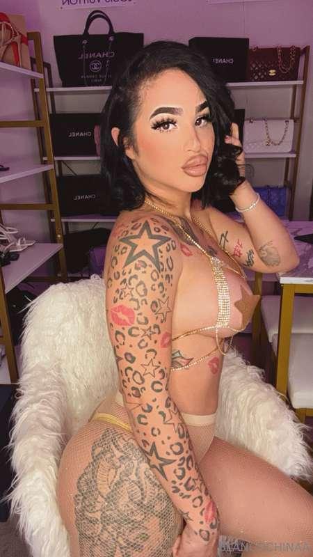 your number one showgirl 🤭🤍