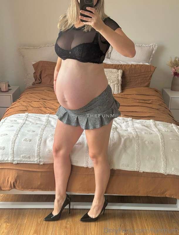 Tell me you love my mini skirt 😉 