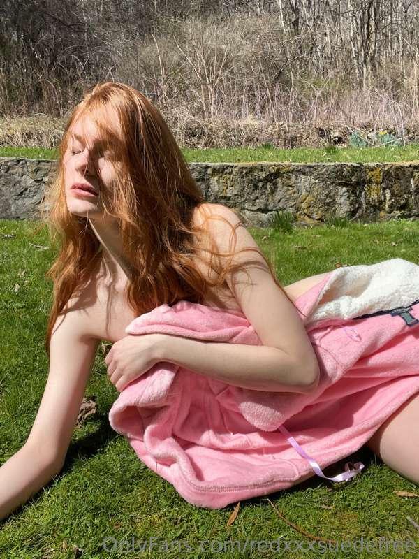 Super sexy outdoor photo package! $5 for 17 pics, normally $..