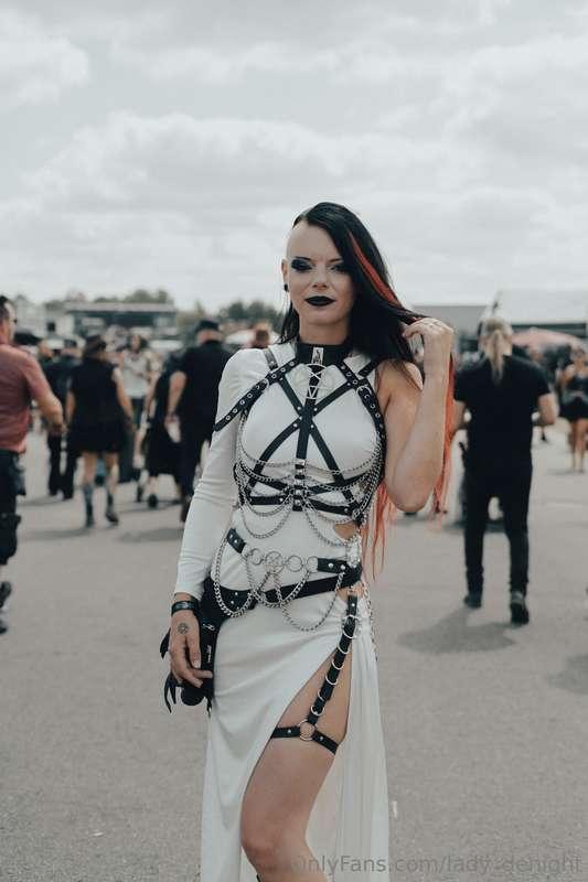 I'm back from mera luna Festival 🖤