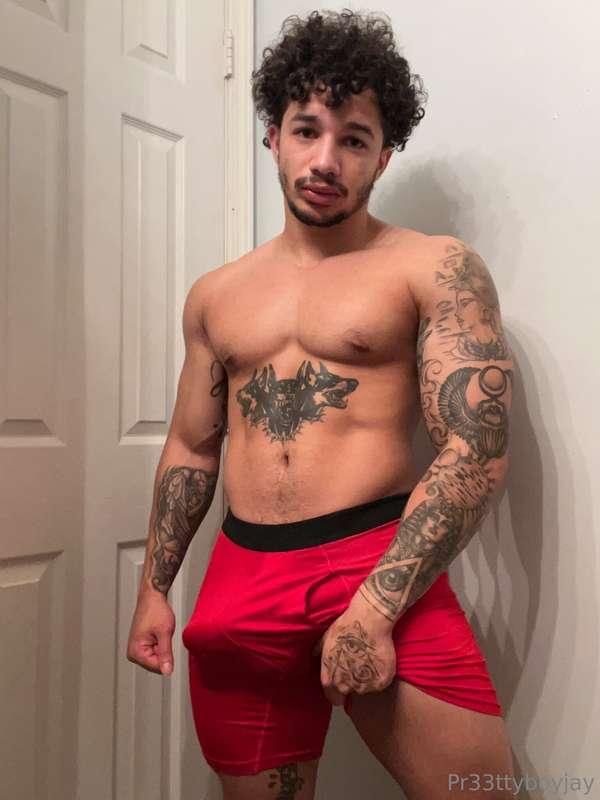This 🍆 needs some TLC, stat! Who's willing to lend a tongue?