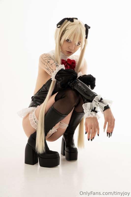 Your hands know exactly where I melt🤭