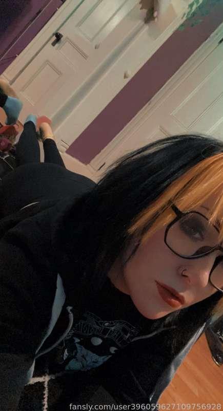 user396059627109756928 image #2