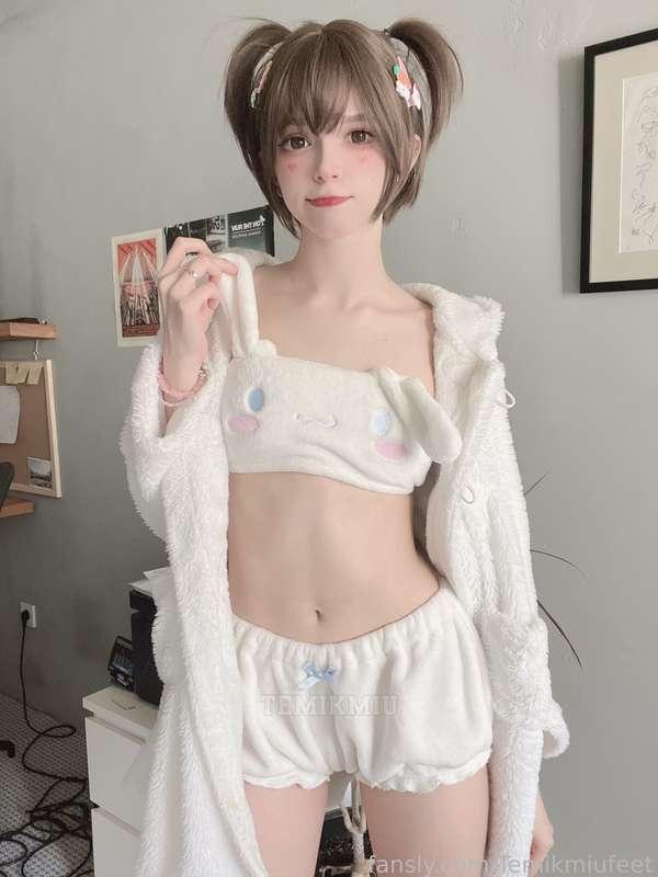 temikmiufeet image #3