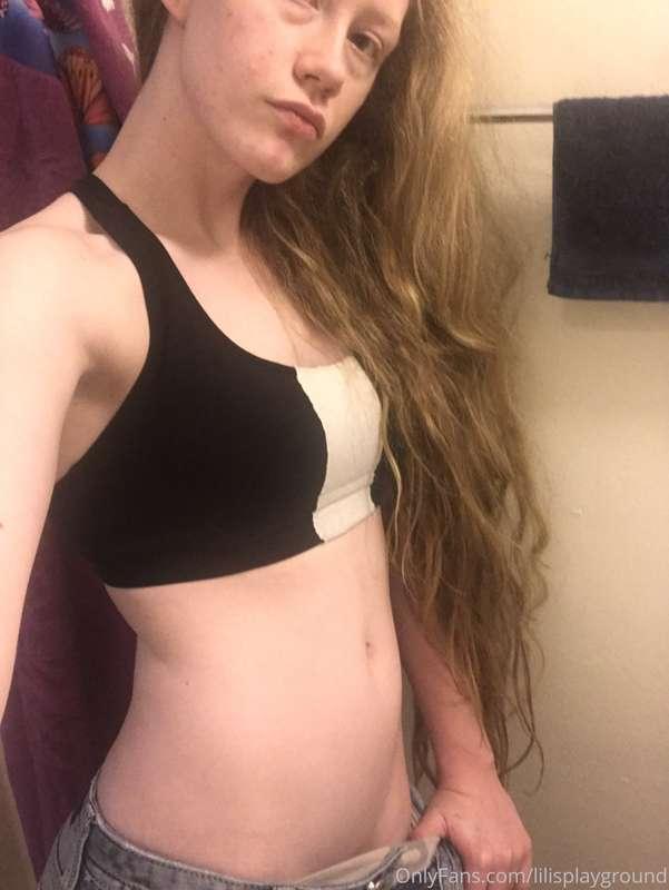 Wanna see me in less? Drop a comment or slide into these jui..