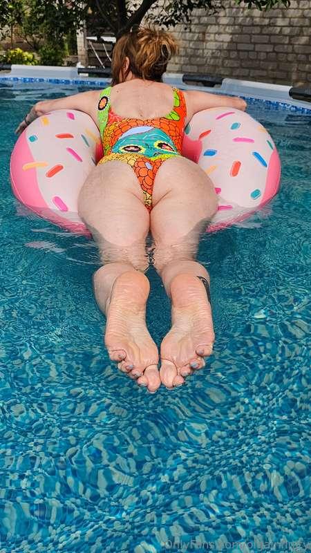 The days are still hot here.