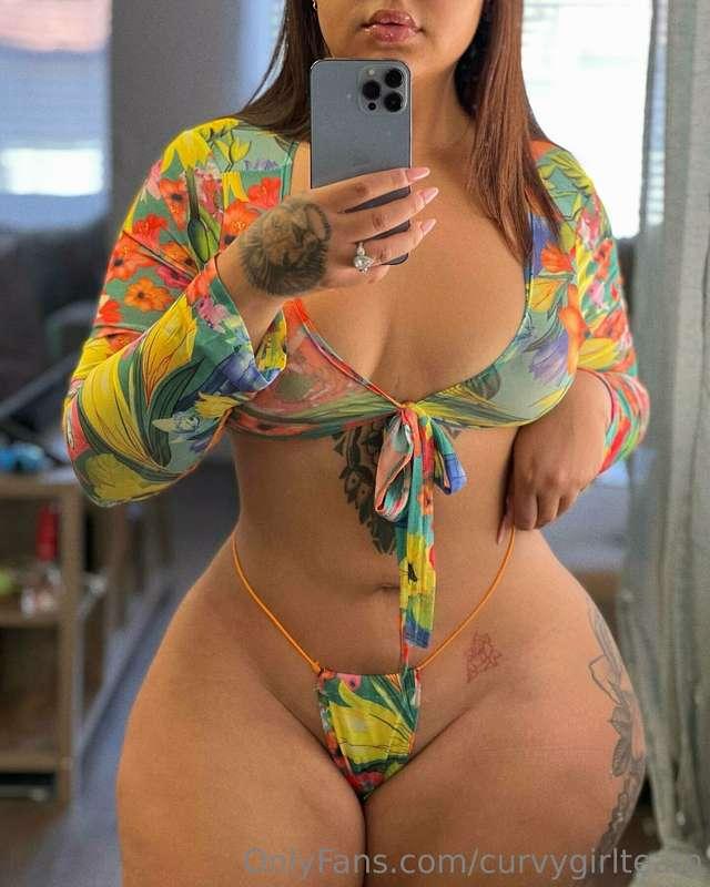 curvygirlteam image #1