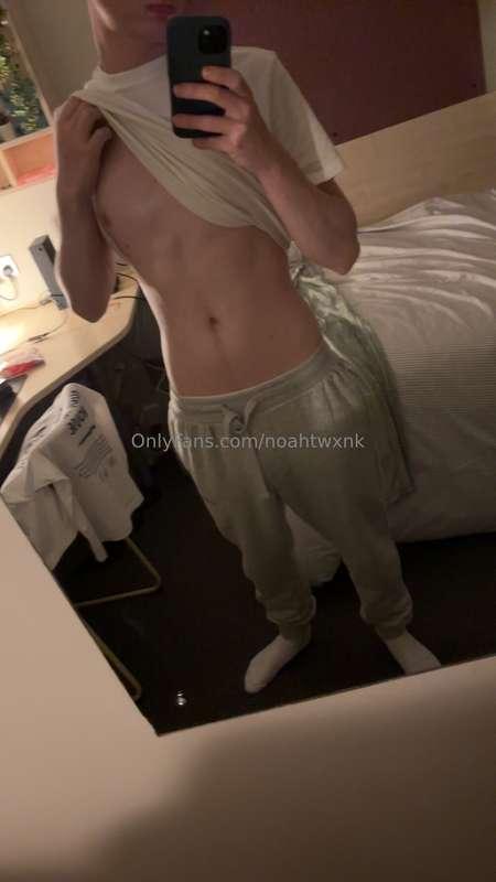 moved in! who’s ready for the uni content ;)