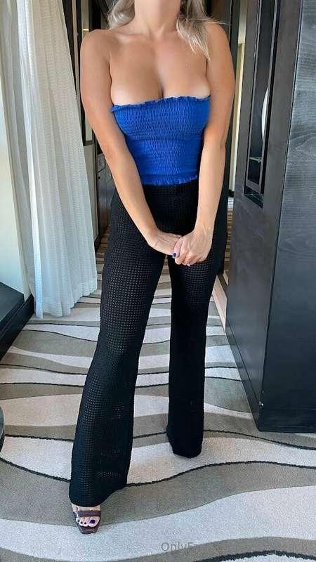 Swipe to undress me 🔥