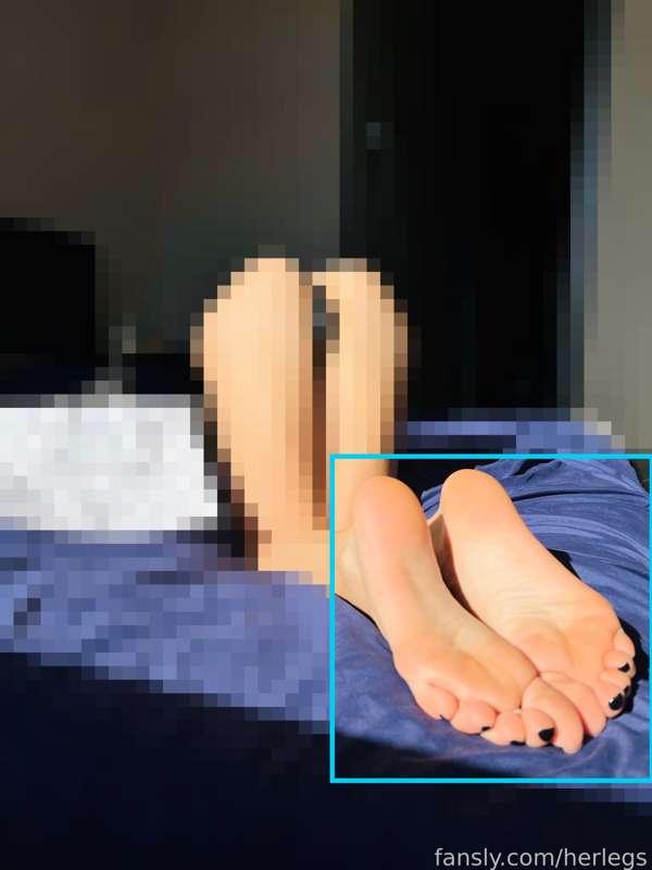 herlegs image #1