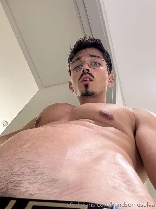 Do you like what you see?🤫