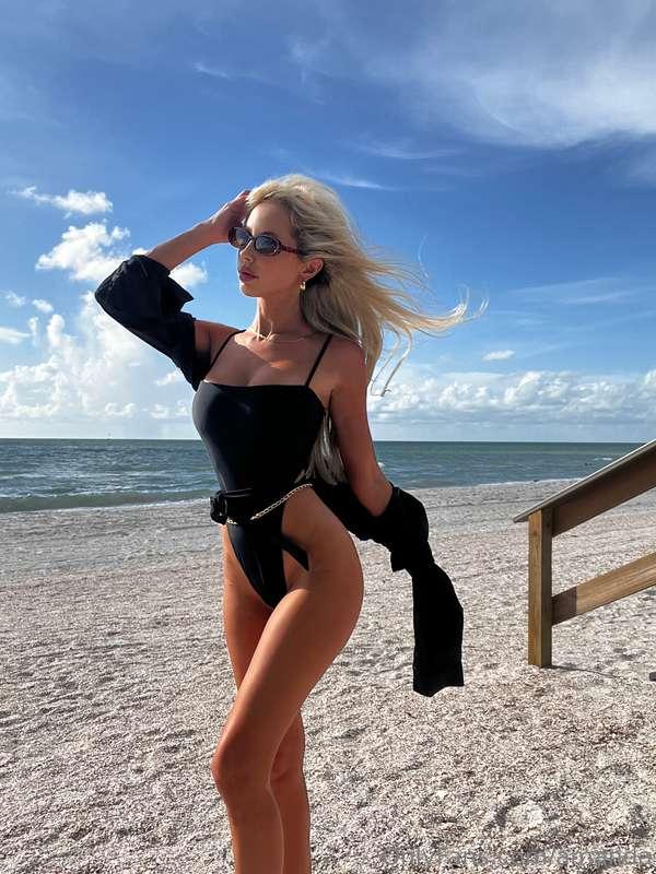 Ready to hit the beach 🏝️ who’s coming with?