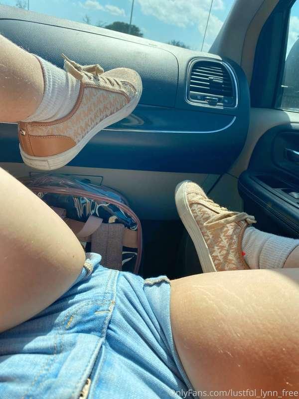 Like this if you’ve ever wanted to have fun in the car 😈