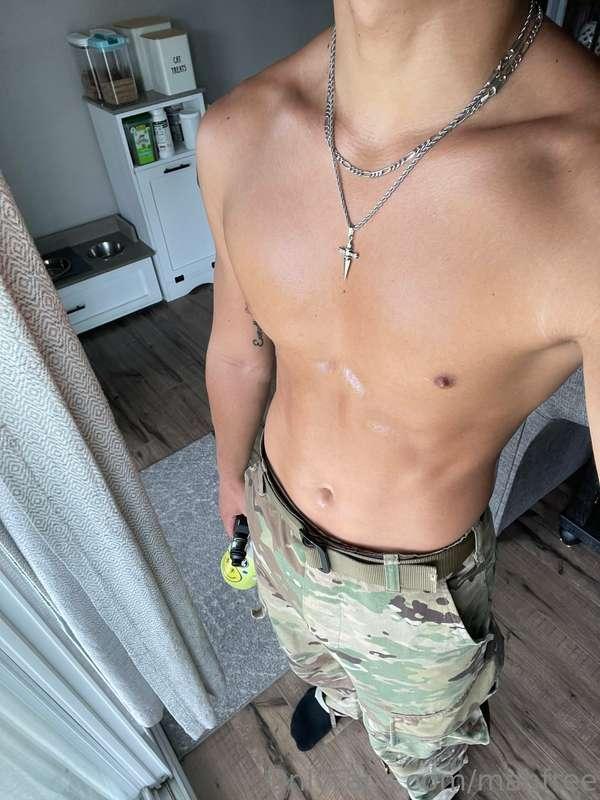 I’m a sweaty boy 😅