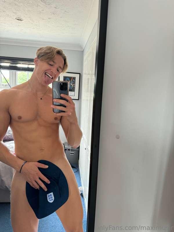 Should I drop the hat?😜