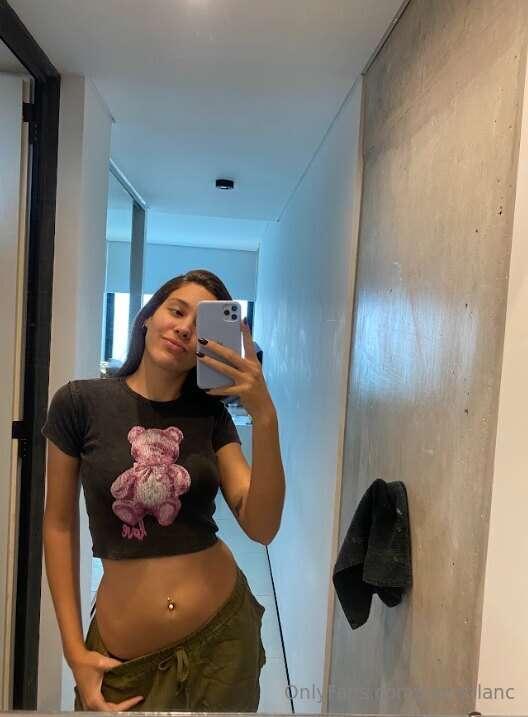 Curves for days! Do u like it this way? 🙊🤭