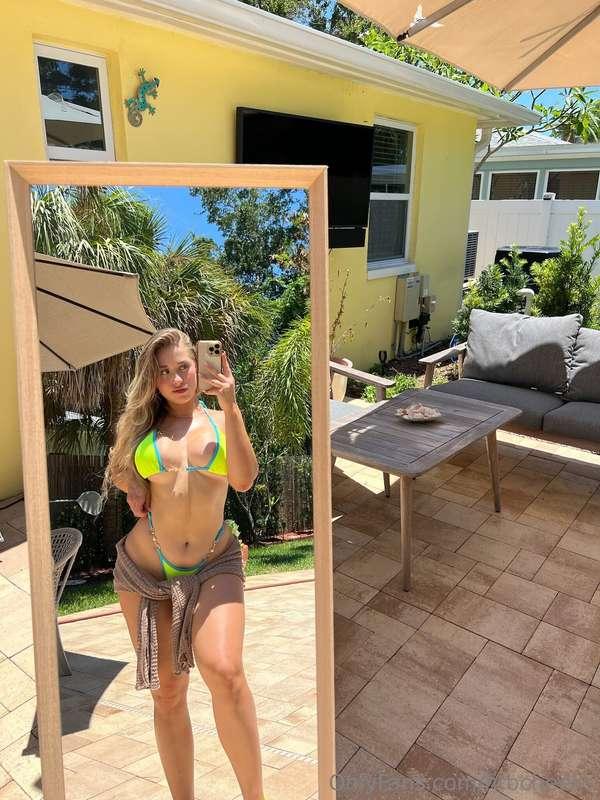fitbcheeks image #0