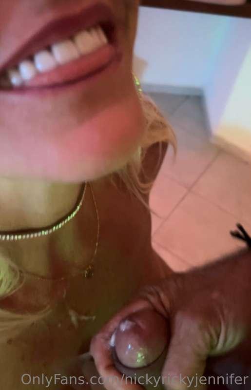 He wanted me to wear the pearl necklace
@rickyraypuppyface 
..