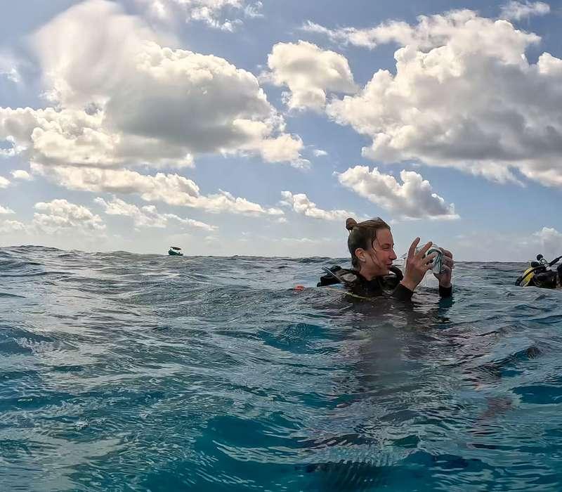 blondefoxsilverfox image #3