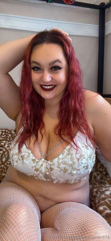 I’d stop scrolling too. Fishnets, and feet.