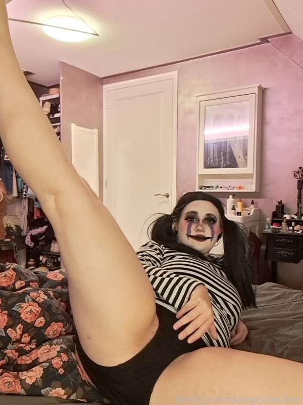 Puppet booty