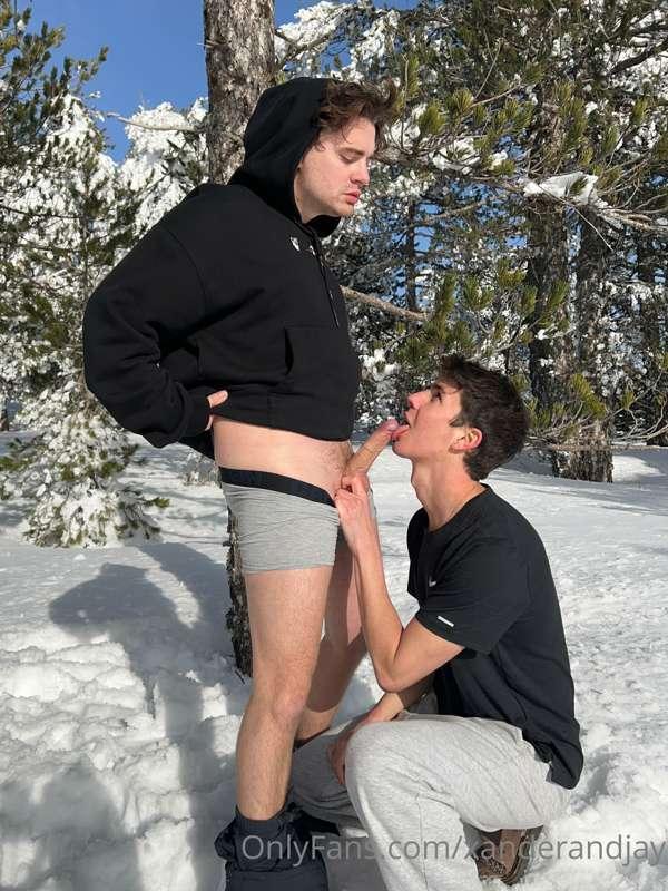you want to see a video from this? ❄️😈