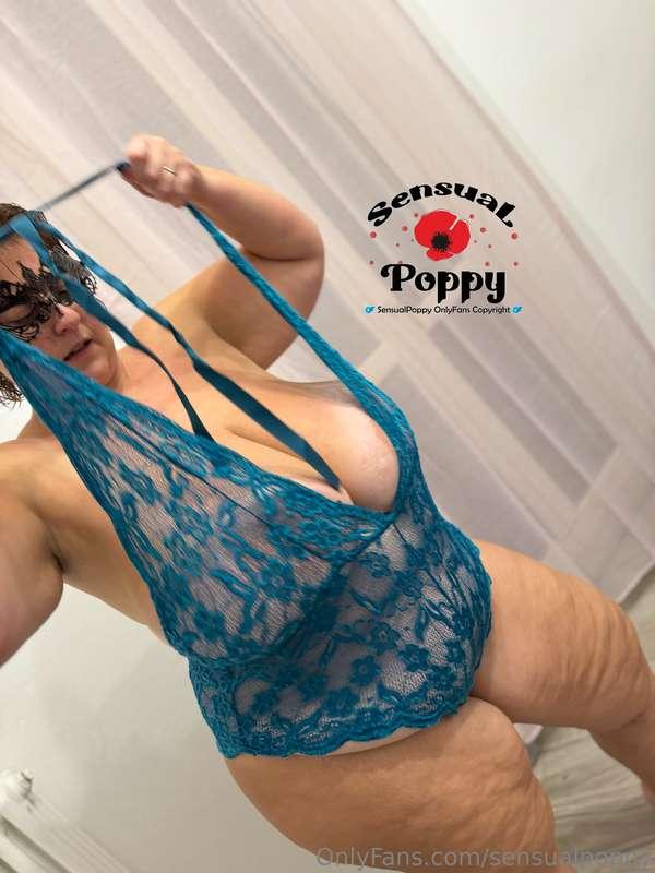 sensualpoppy image #3