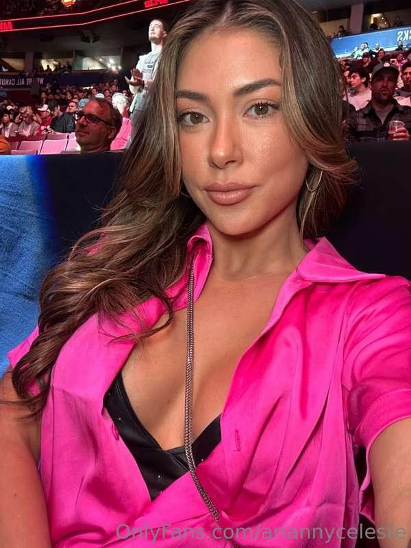 Pretty in pink 💞 #UFC289