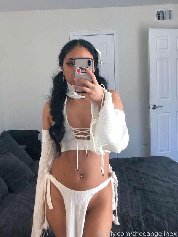 theeangelinex image #6
