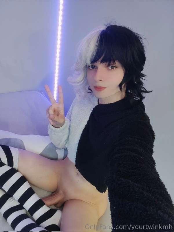 Wanna sit on me? ❤️