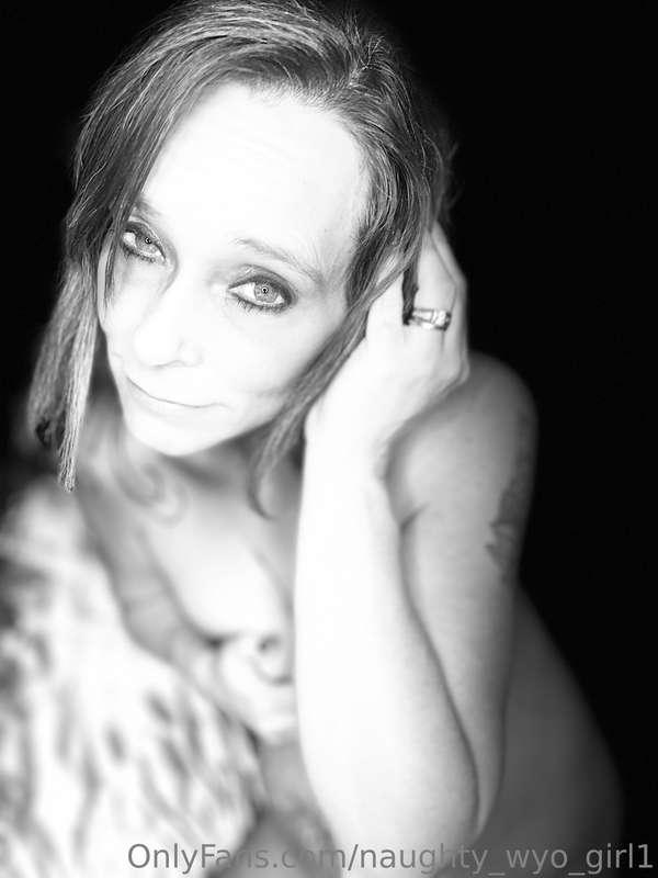 Good morning babes. Hope you all have a good Sunday!💋💋💋💋🫦🫦🫦🫦