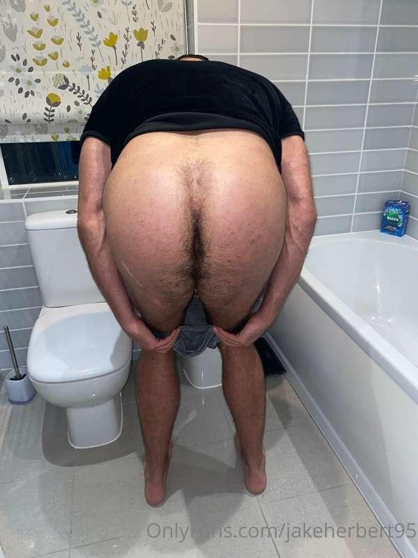 My bums definitely growing from leg day 😈🔥