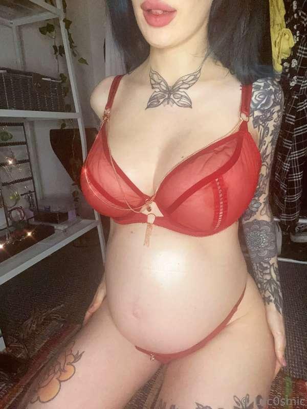 Can’t believe I’m a week away from my third trimester 😭