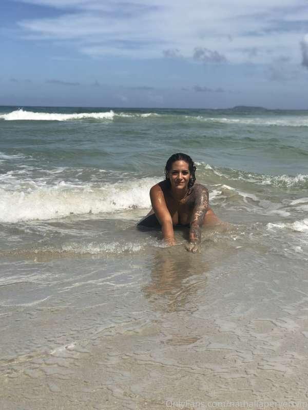 #### Hey baby, going to the beach makes me feel so sassy and..