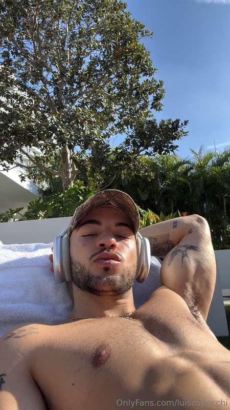 I’ll be here.. waiting for the dirtiest DM ;) if yours wins ..