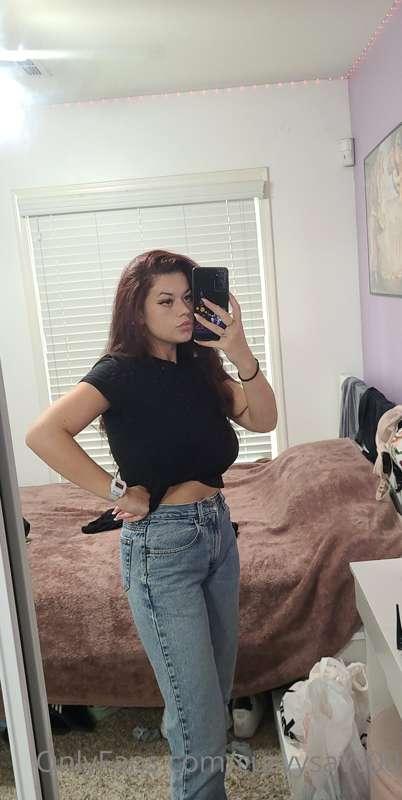 Off to work my boring closing shift :(( send some love my wa..