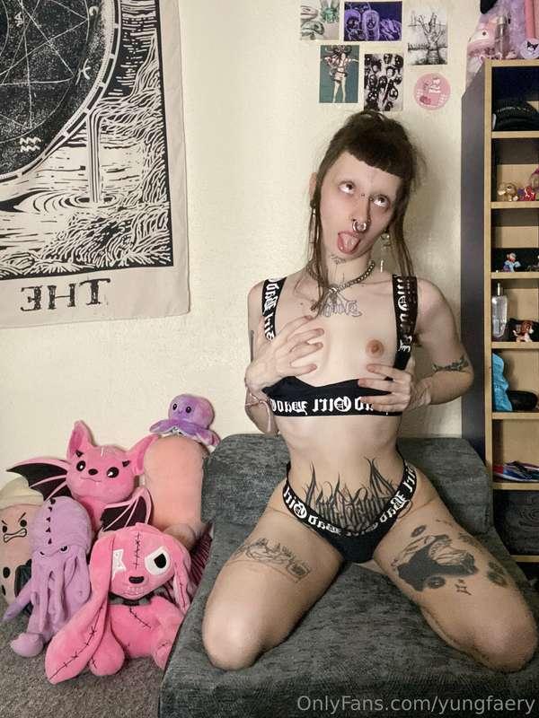 yungfaery image #2
