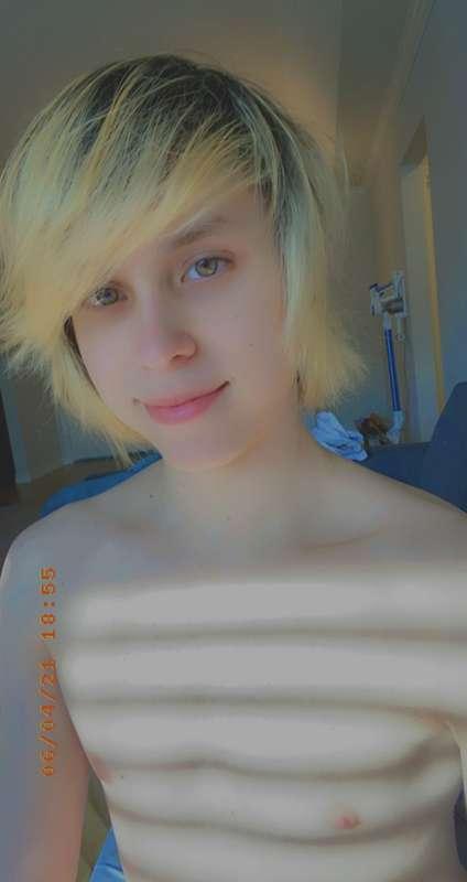 cutesyfemboy image #8