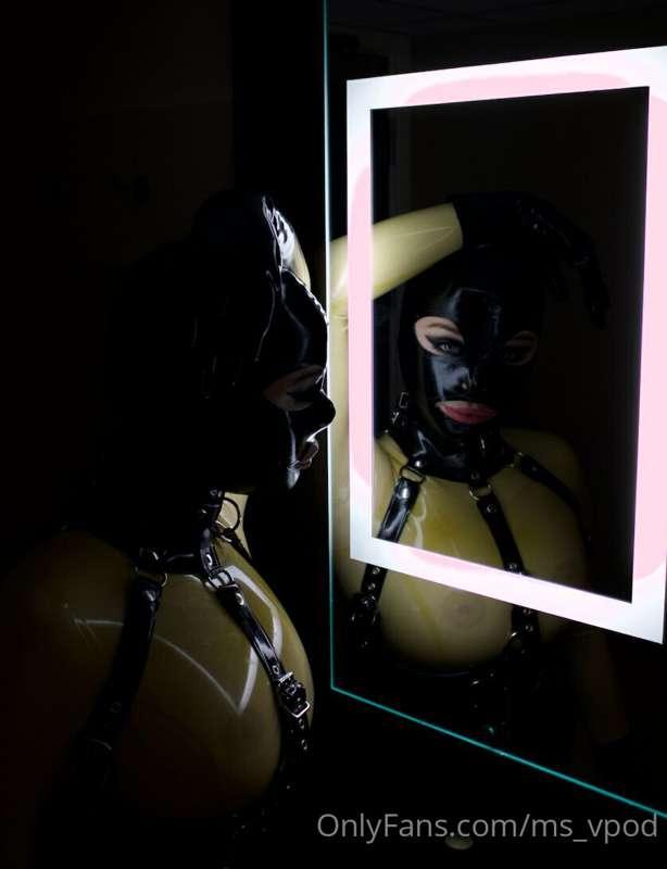 Had so much fun last night playing in our hotel room... who ..