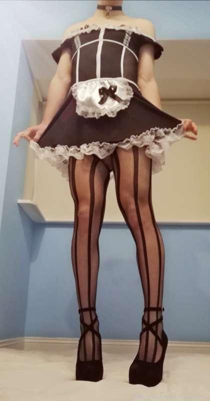 Me in my sexy new maid outfit 😍 Make sure to let me know if ..