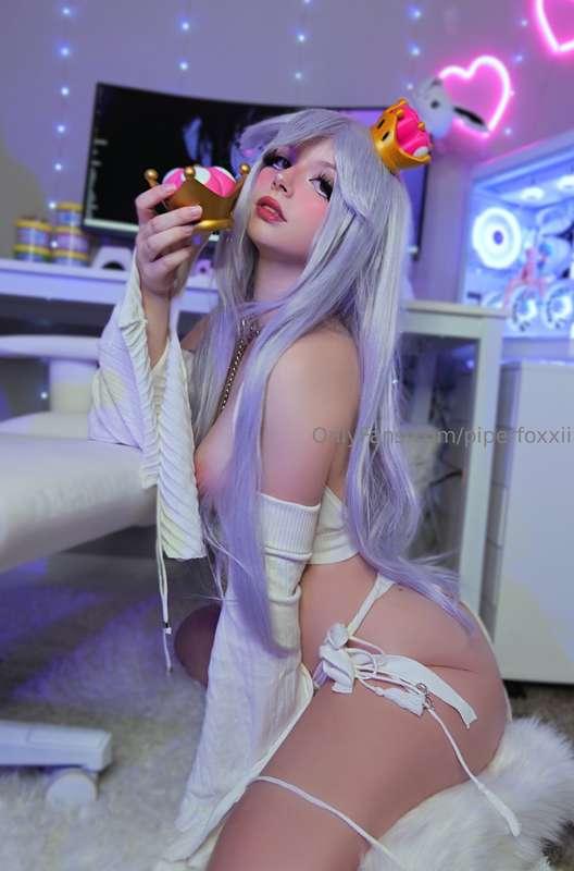 Pull me from your screen, just like in your dreams 👻🩷