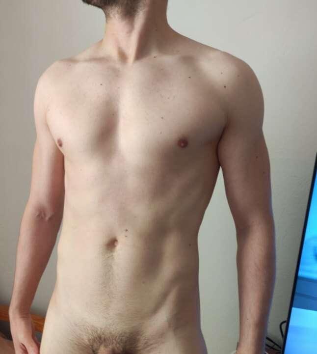 It's Saturday and time for fun 💦💦 DM me 